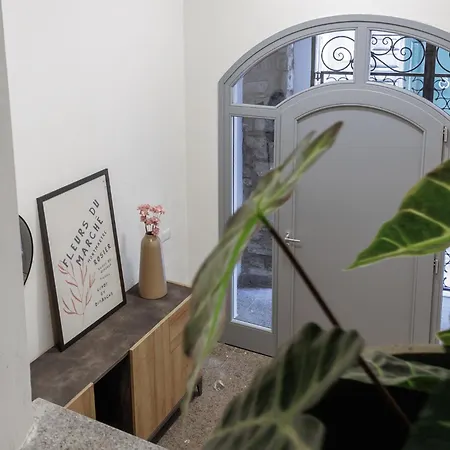 Basco Guest house